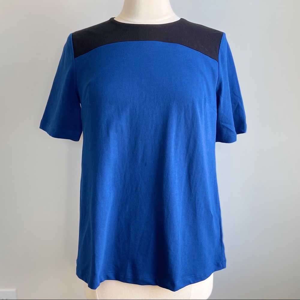 GAP Zipper Back Top NWOT